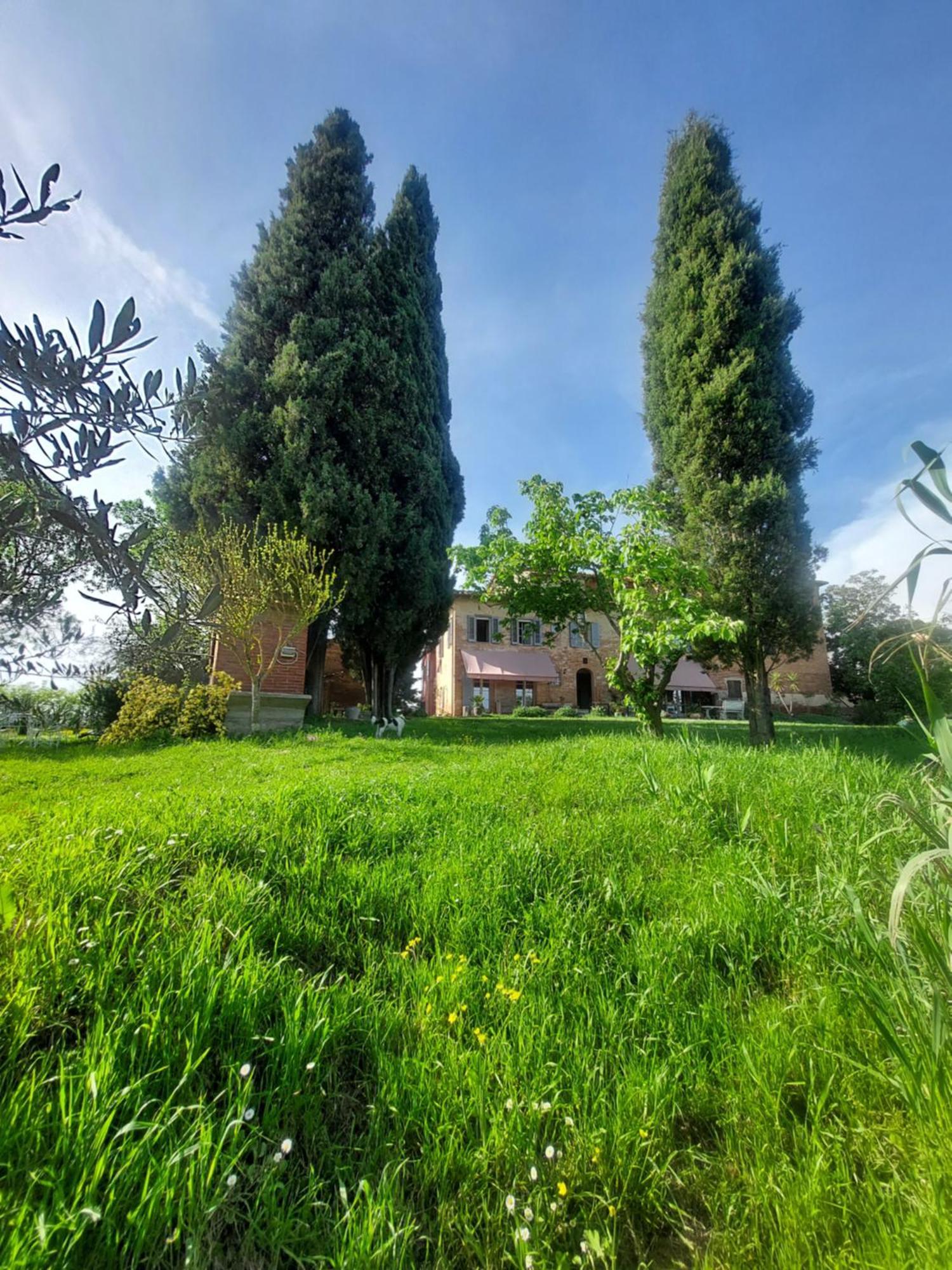 Casa Ezio Marchi - Due Appartamenti E Una Family Suite Беттолле Екстер'єр фото